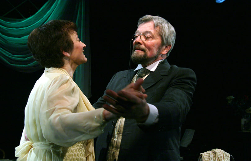 Твой образ милый и далёкий